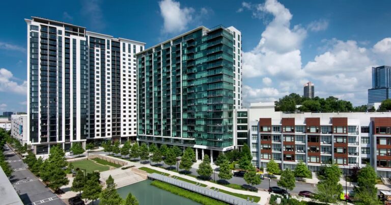 AMLI Lenox